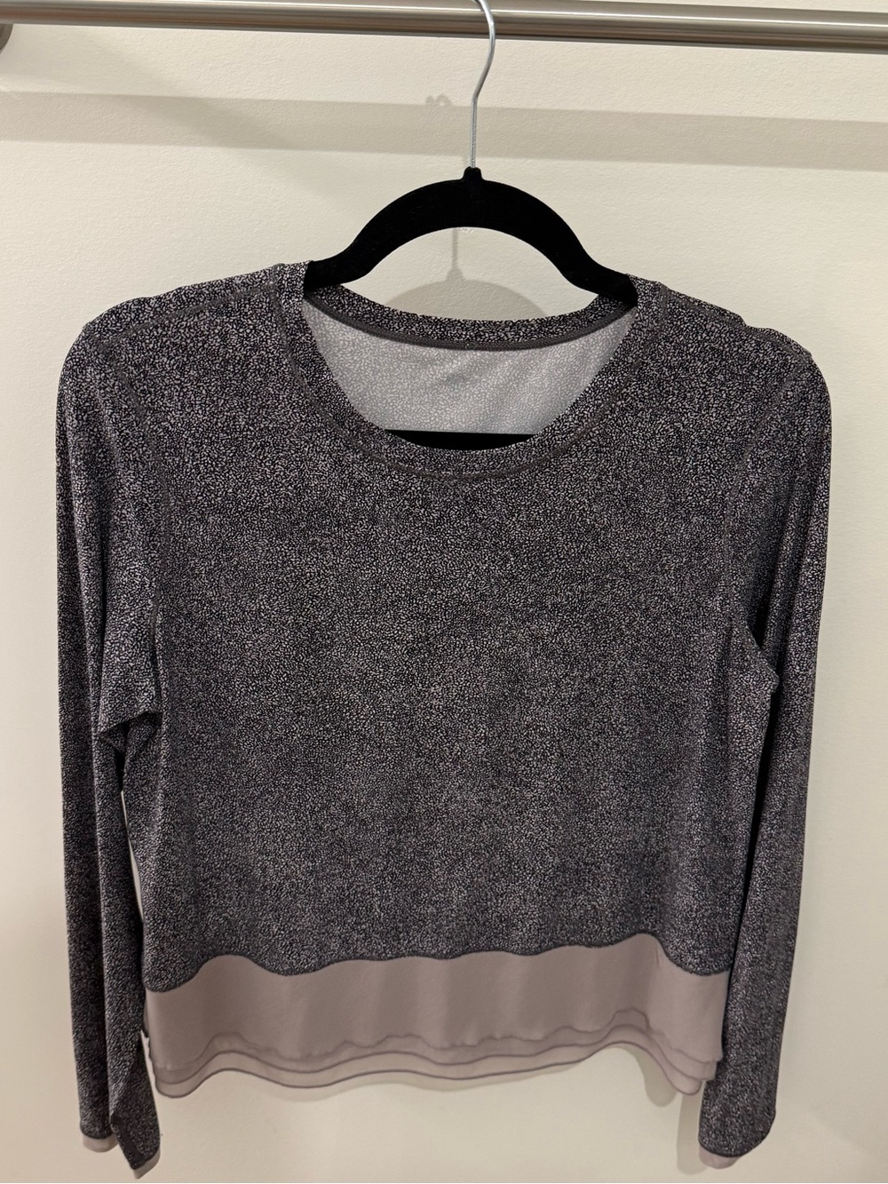 Lululemon Women's Long-Sleeve Layered Hem Top